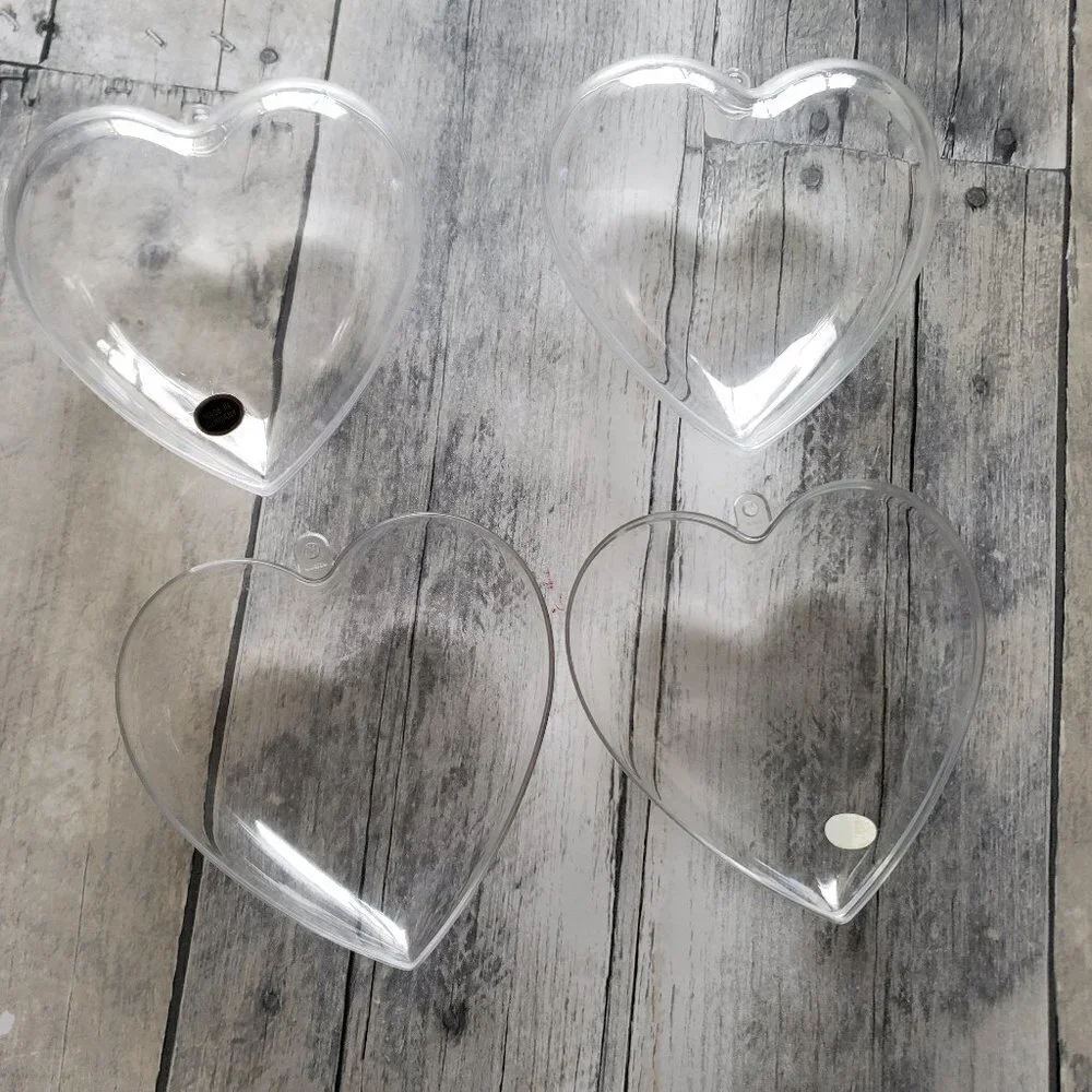 Set of 3 Clear Plastic Heart Containers - 4